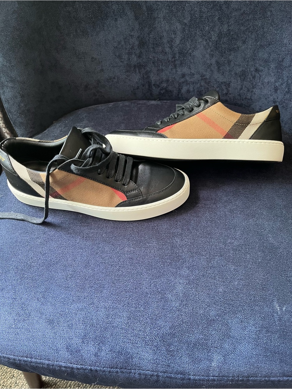 Burberry leather sneakers